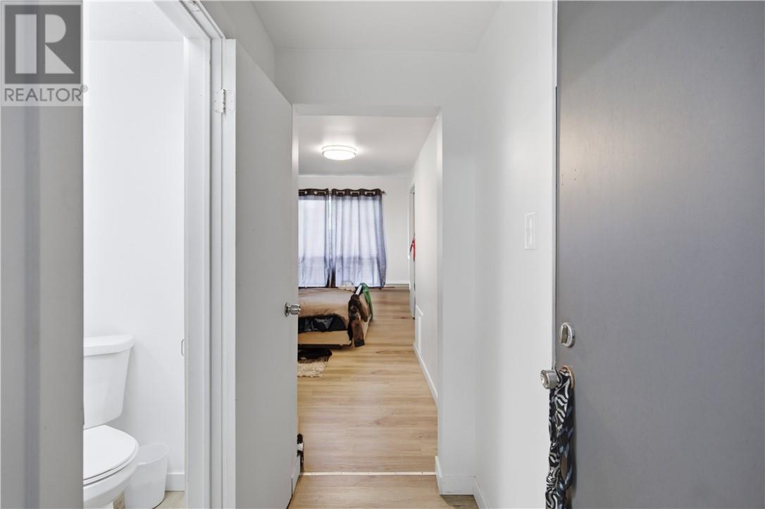 193 Dufferin Street - 12