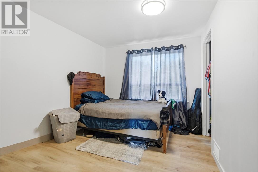 193 Dufferin Street - 14