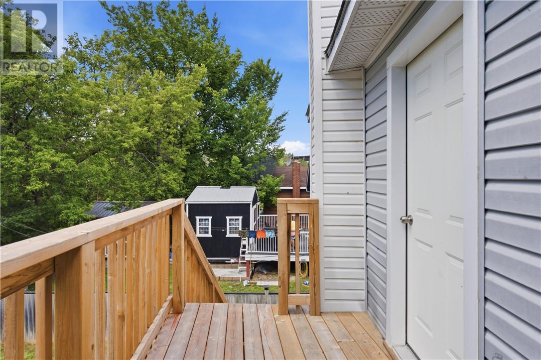 193 Dufferin Street - 17