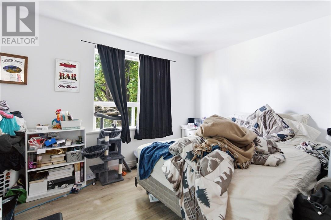 193 Dufferin Street - 19
