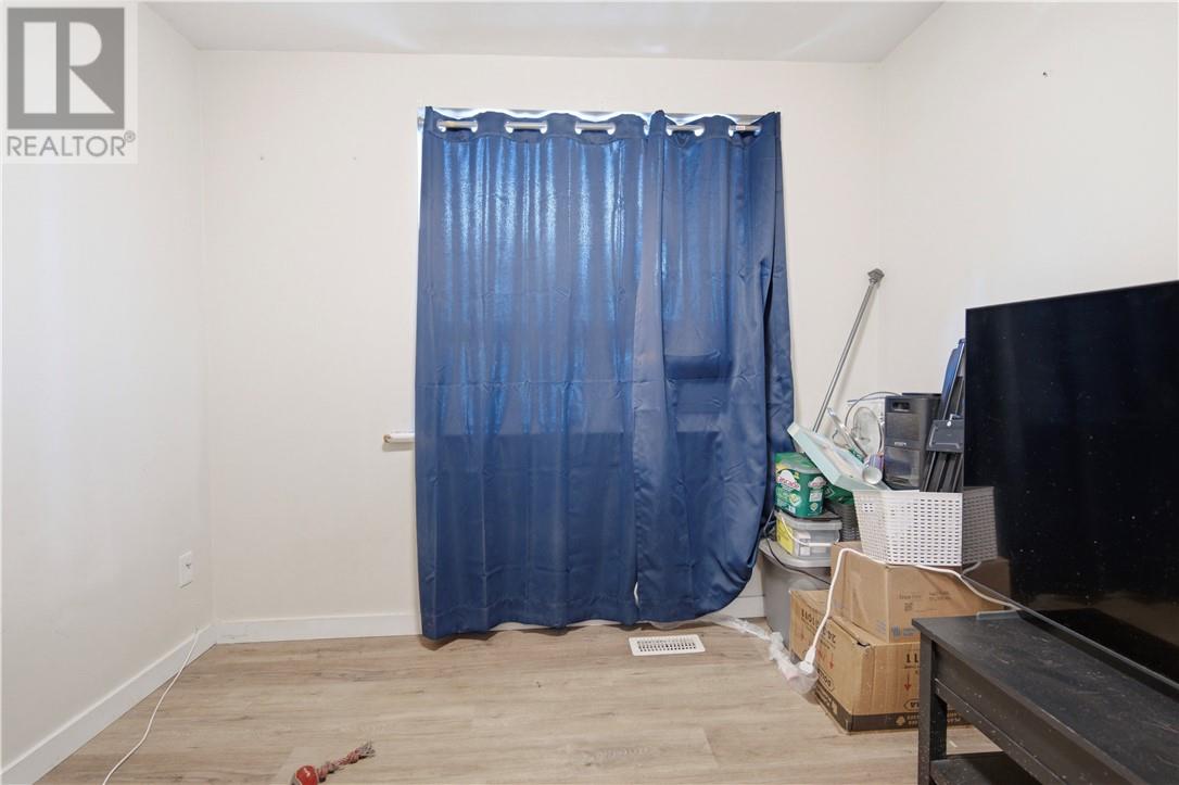 193 Dufferin Street - 21