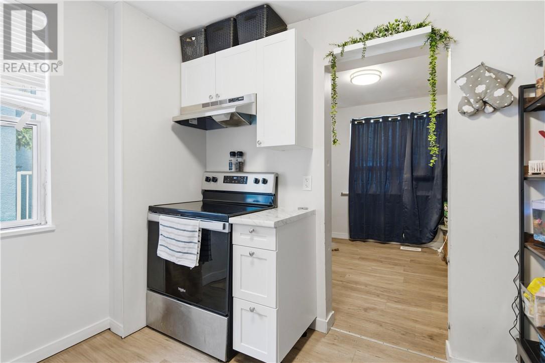 193 Dufferin Street - 26