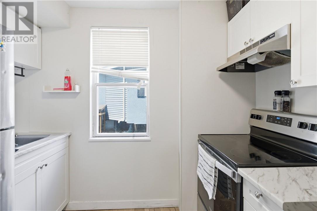 193 Dufferin Street - 28