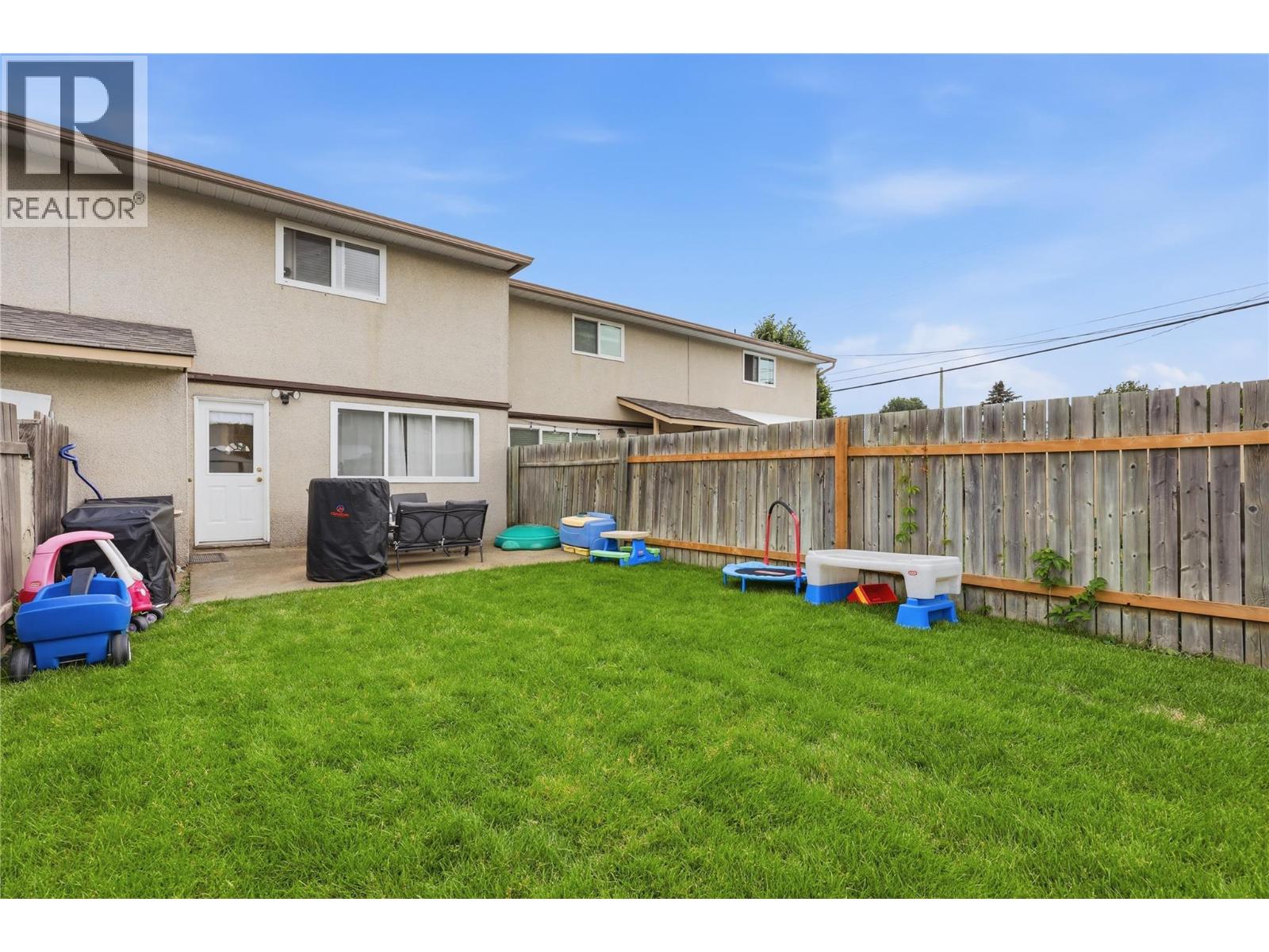 #34 1697 Greenfield Avenue - 14