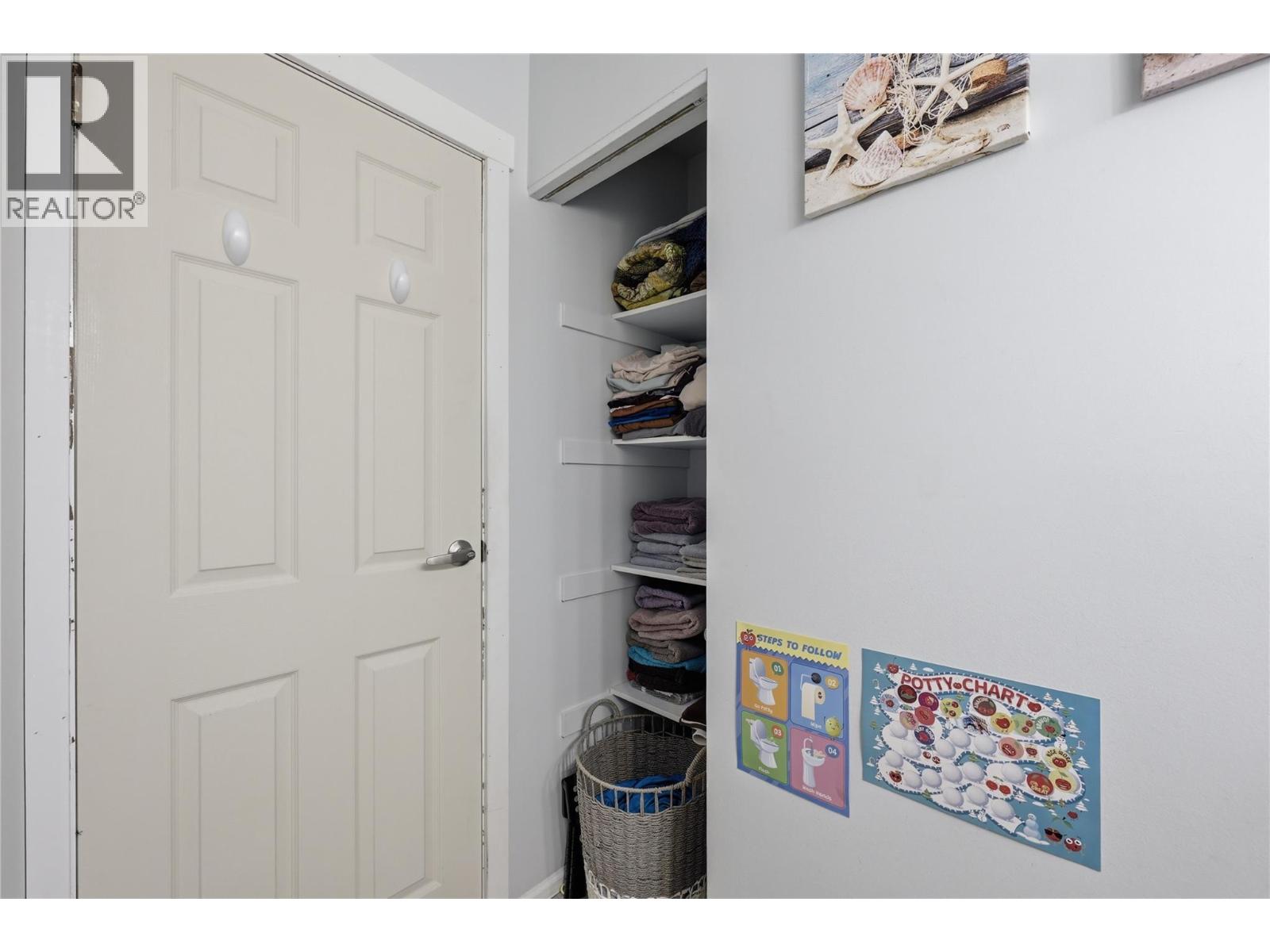 #34 1697 Greenfield Avenue - 20