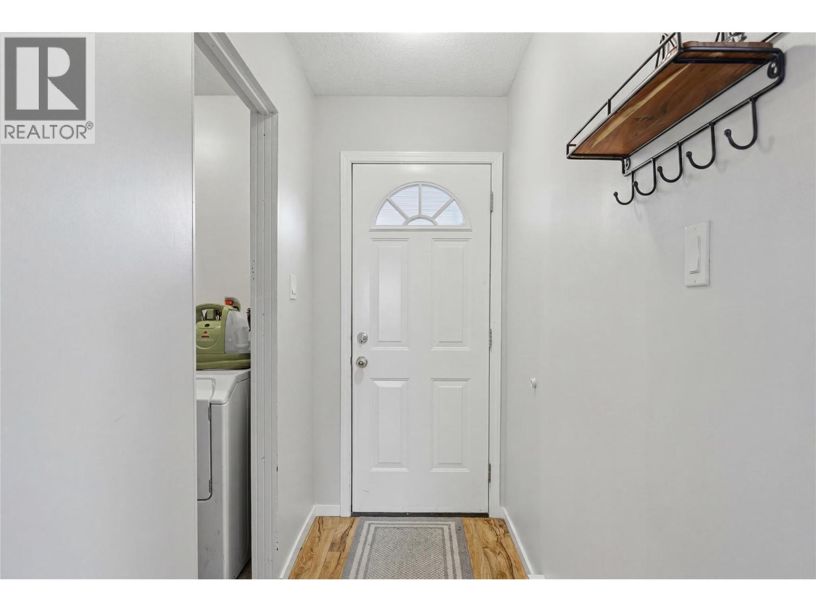 #34 1697 Greenfield Avenue - 22