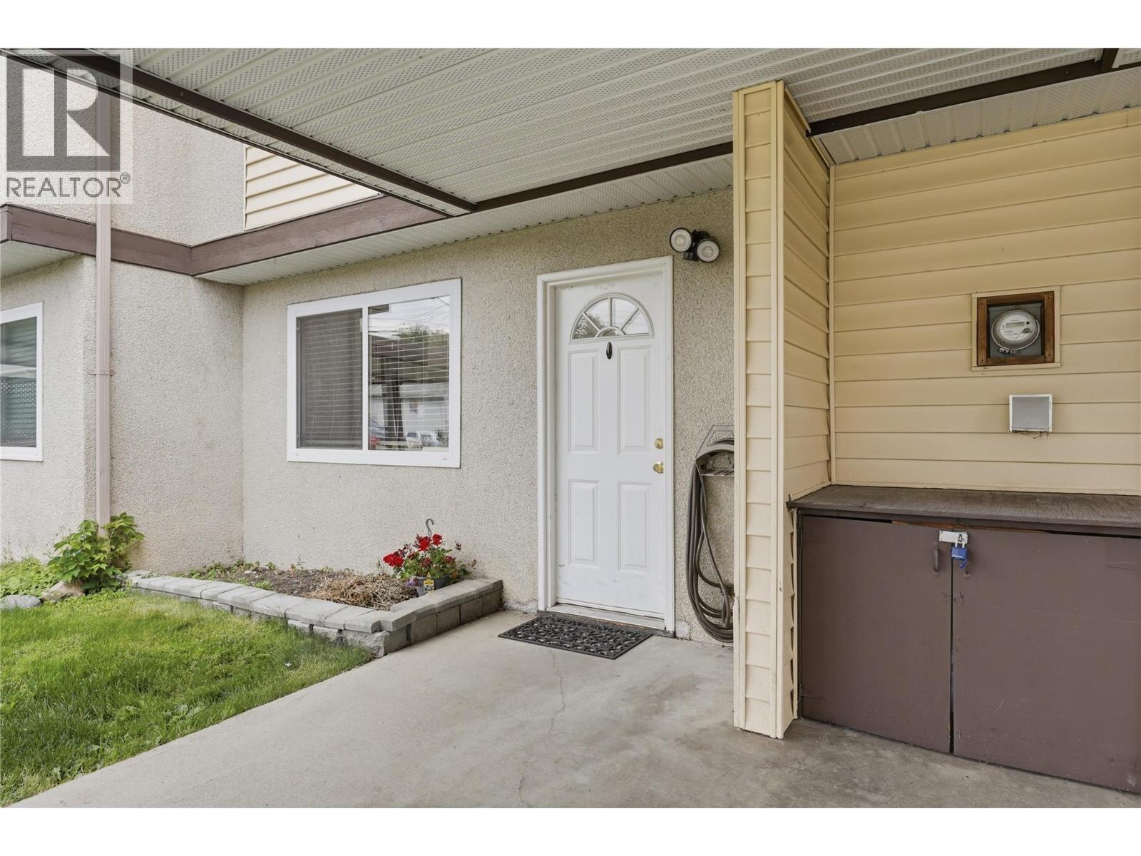 #34 1697 Greenfield Avenue - 4