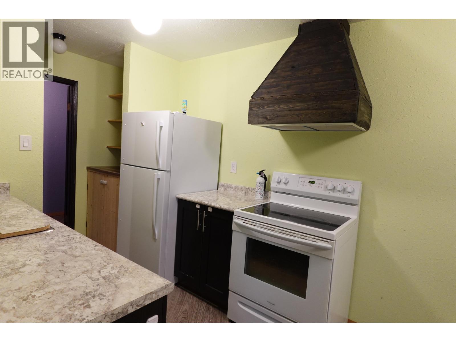 #105 398 RODDIS DRIVE - 6