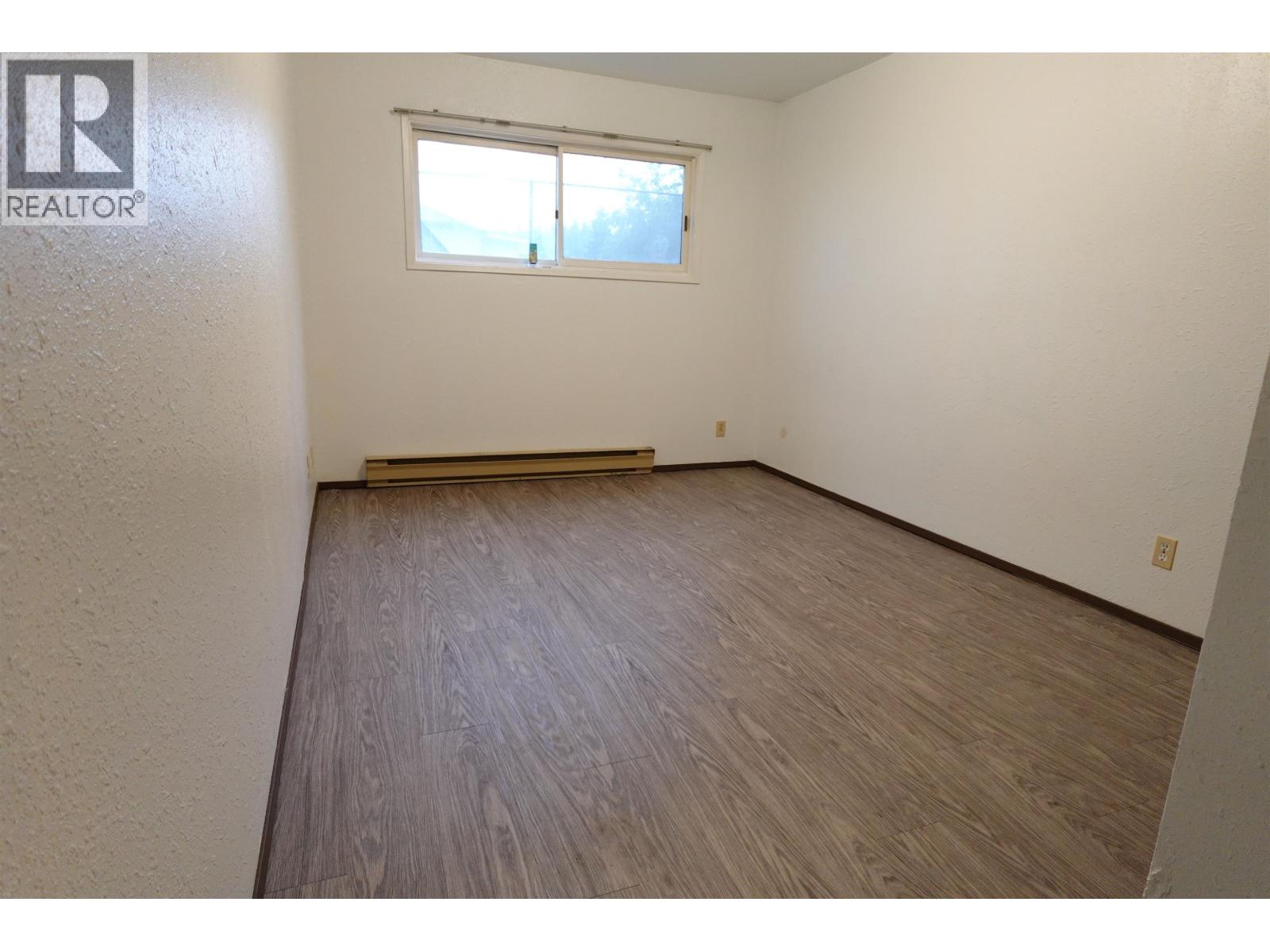 #105 398 RODDIS DRIVE - 7