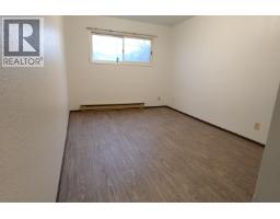 Primary Bedroom - 105 398 Roddis Drive, Quesnel, BC V2J1A6 Photo 7