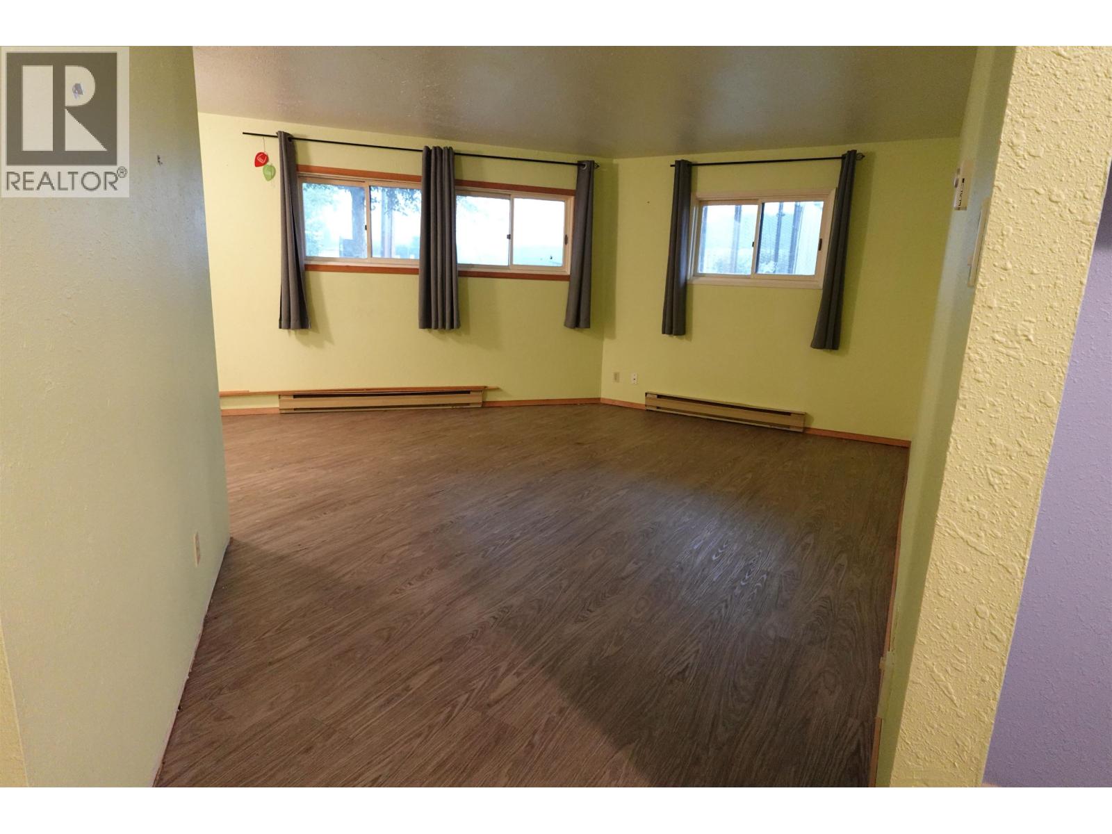 #105 398 RODDIS DRIVE - 1