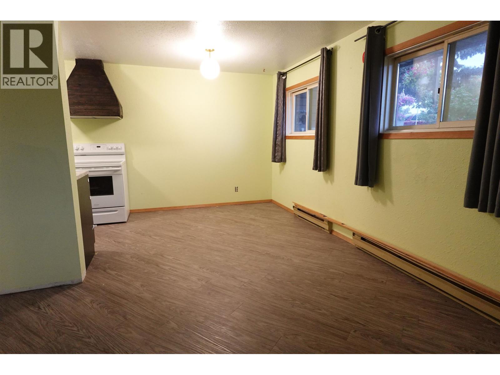#105 398 RODDIS DRIVE - 2