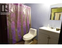 105 398 Roddis Drive, Quesnel, BC V2J1A6 Photo 10