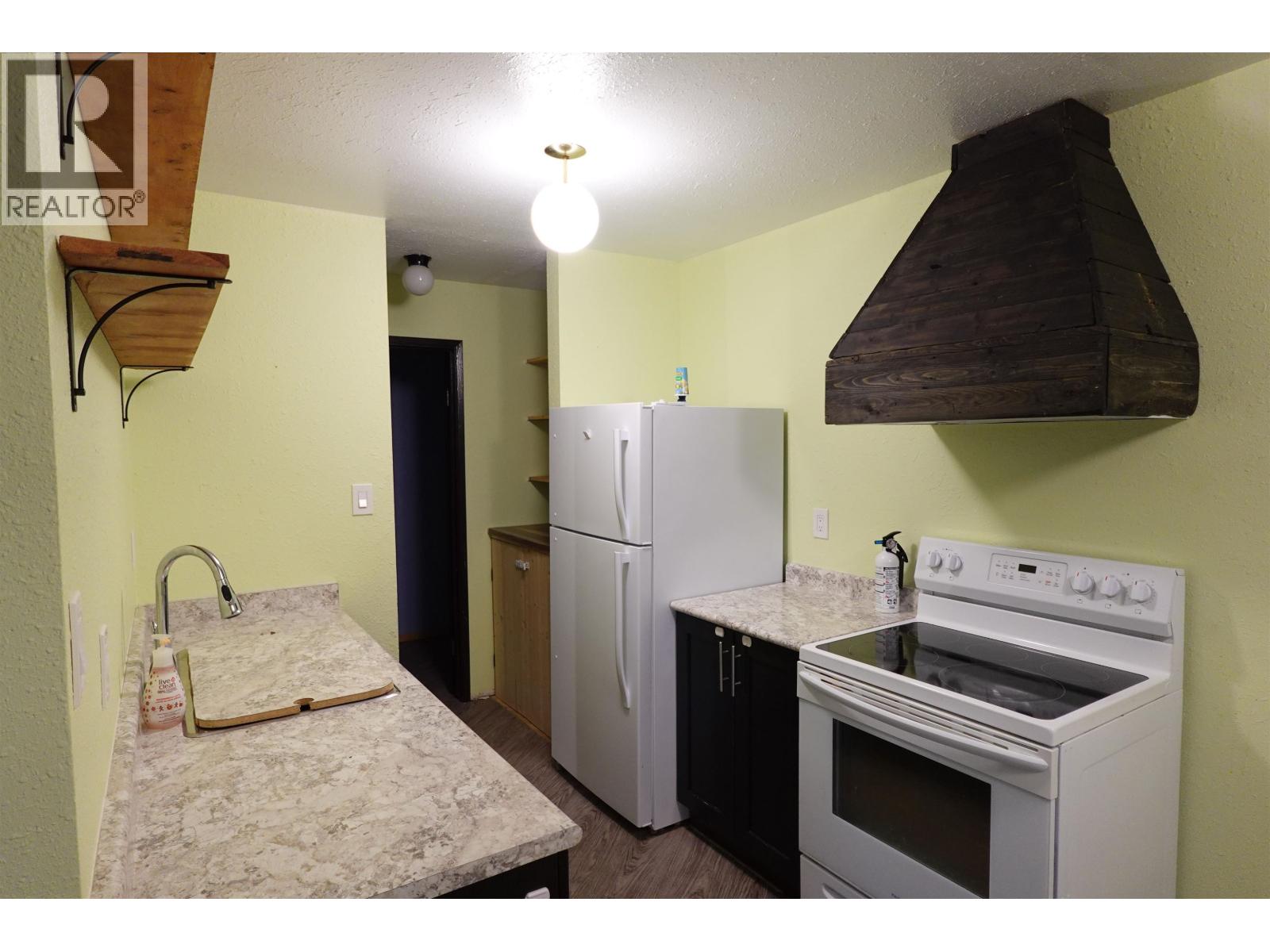 #105 398 RODDIS DRIVE - 15