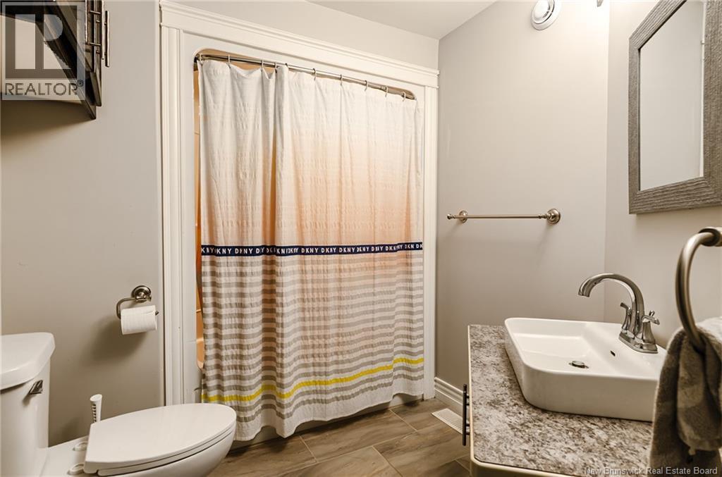 18 Castlewood Drive - 24
