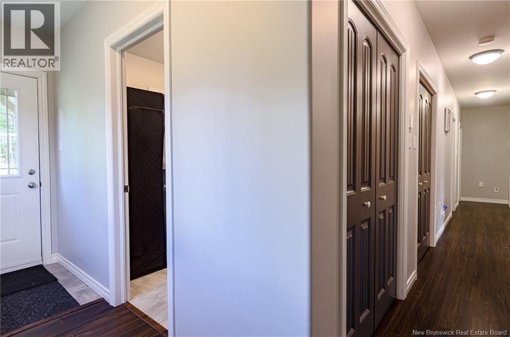 18 Castlewood Drive - 34