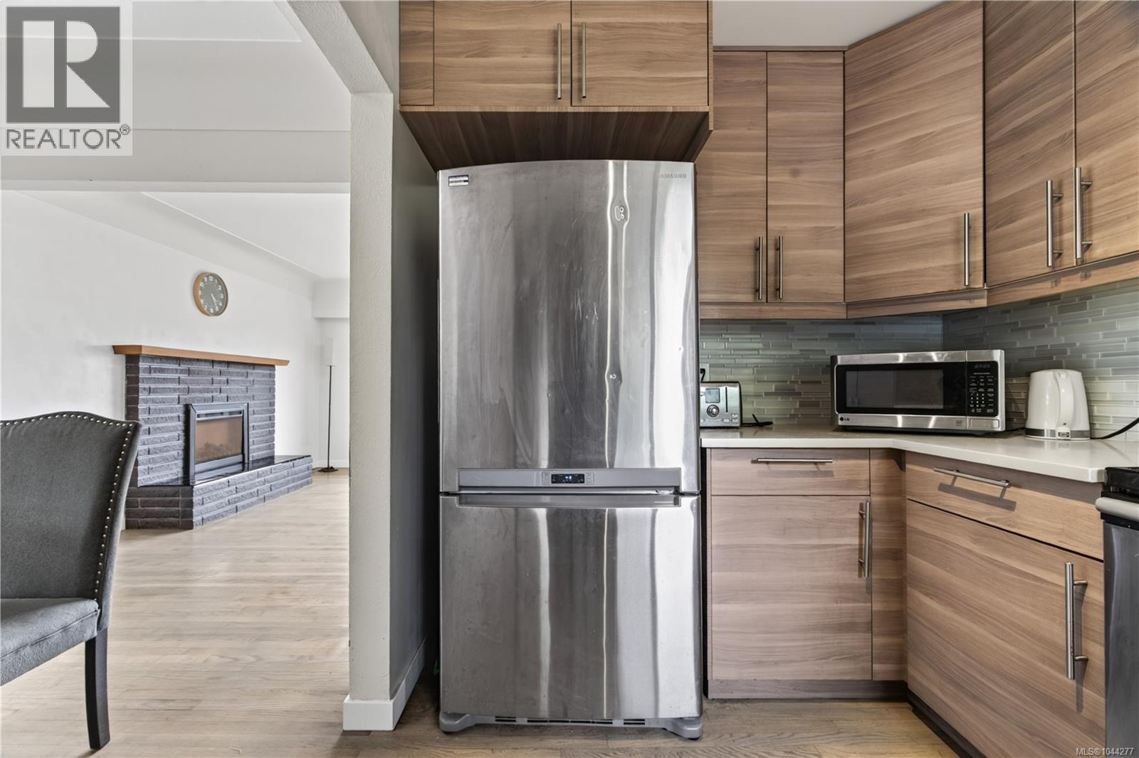 1819 Dunnett Cres - 7