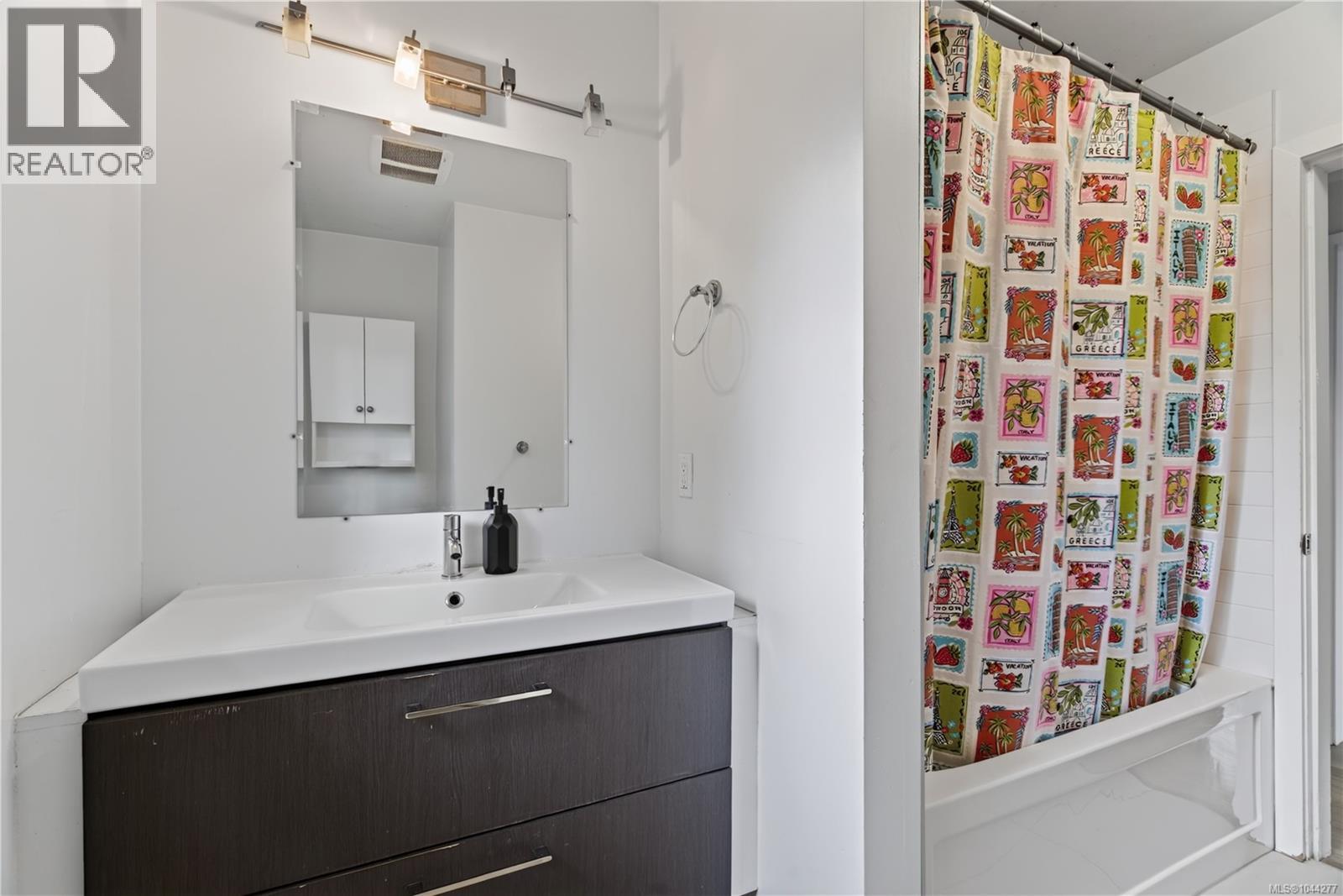 1819 Dunnett Cres - 22