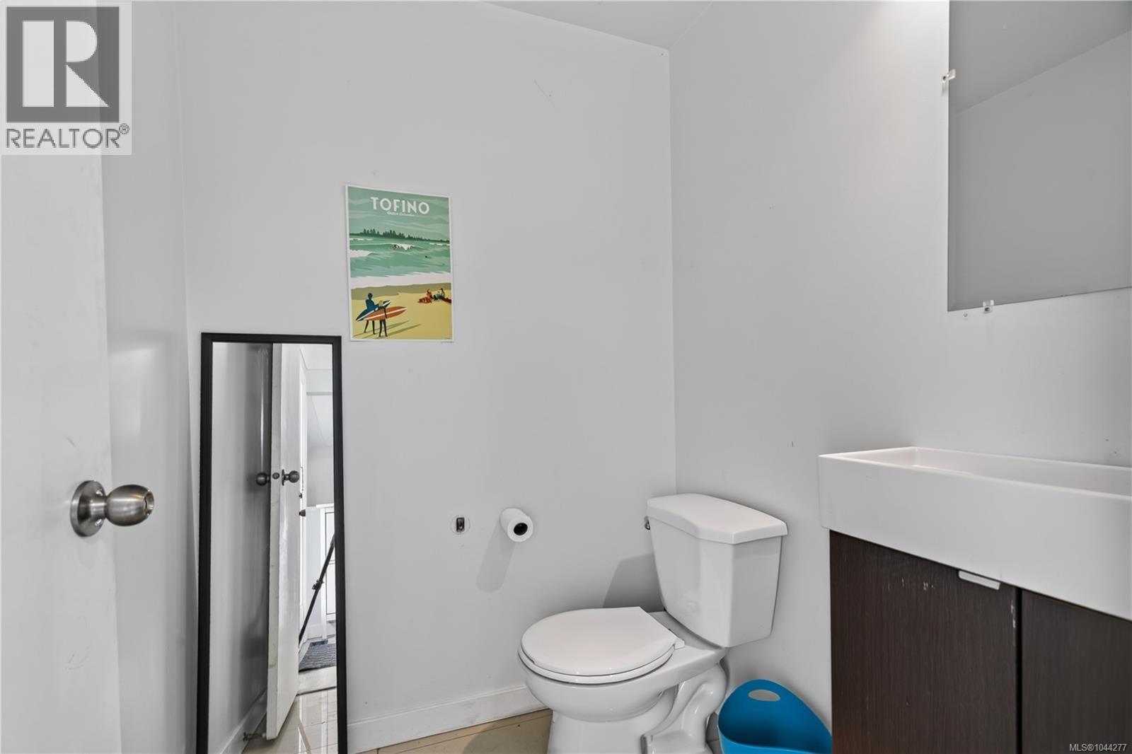 1819 Dunnett Cres - 23