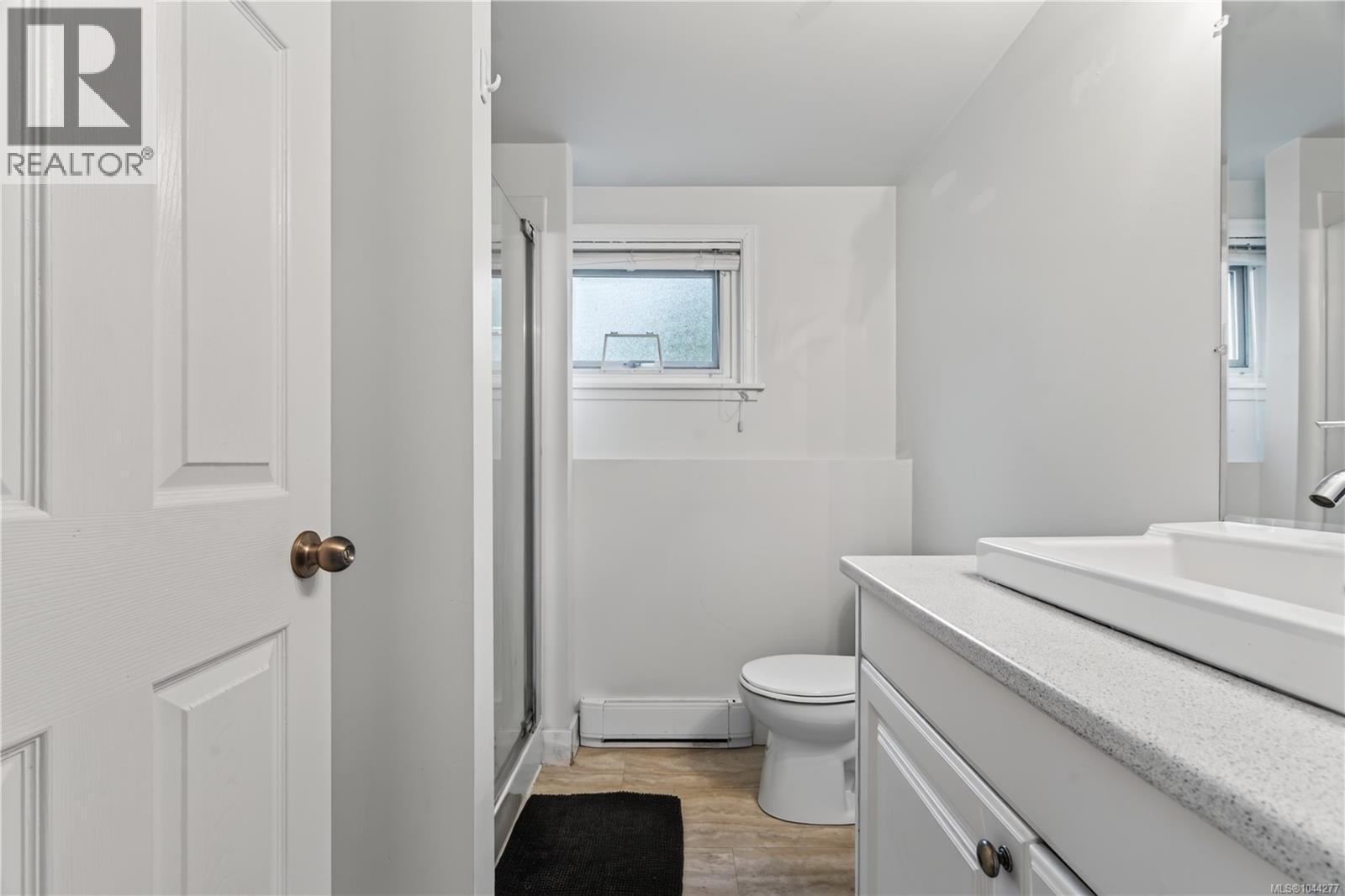 1819 Dunnett Cres - Image 26