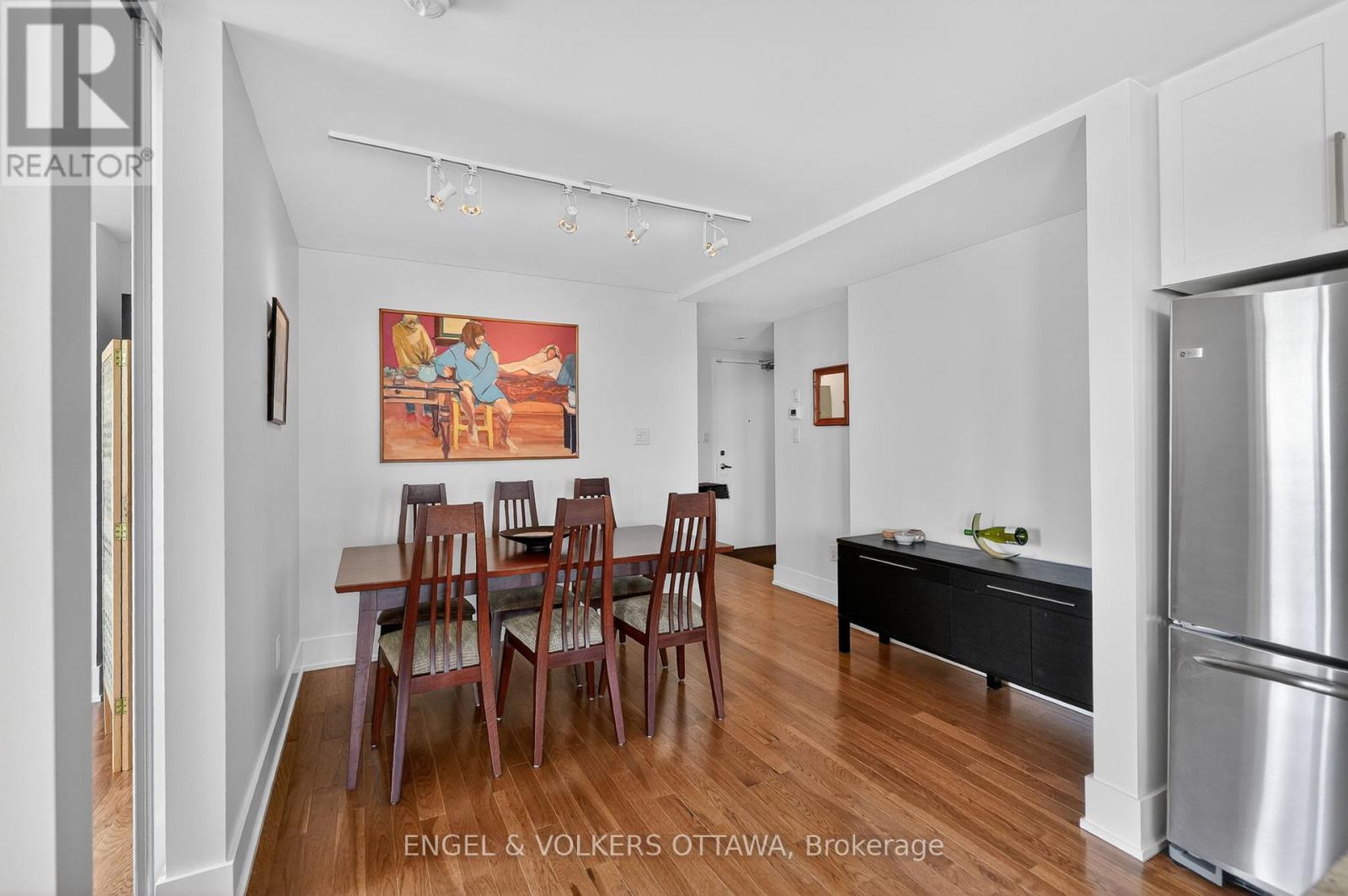 #602 131 HOLLAND AVENUE - 14