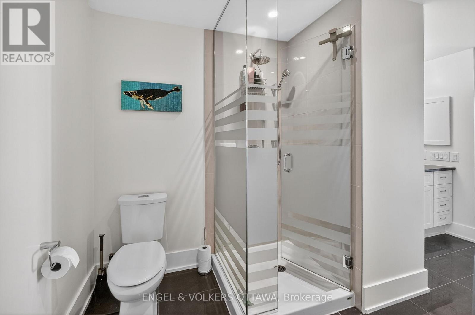 #602 131 HOLLAND AVENUE - 22