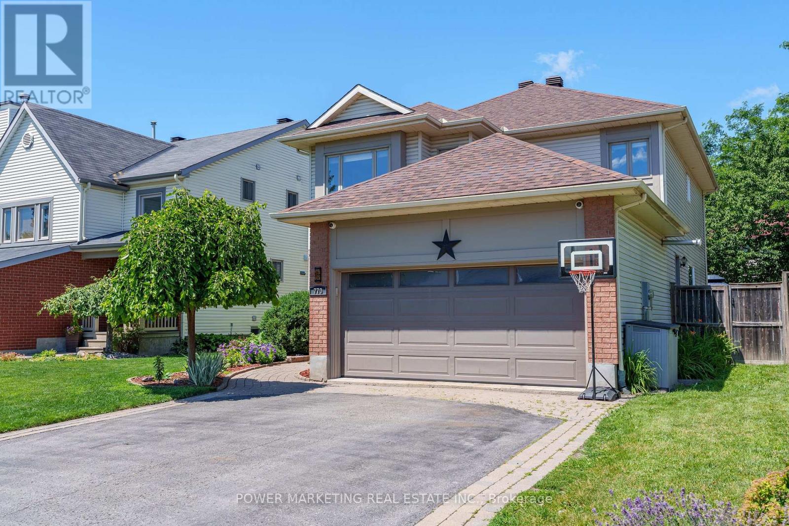 770 BEAUREGARD CRESCENT - 33