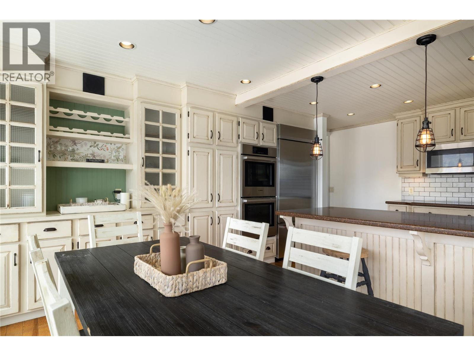  277 Clifton Road North, Kelowna