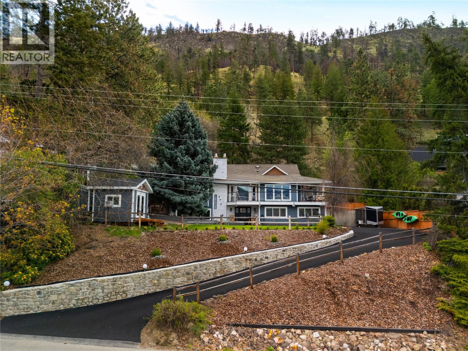  277 Clifton Road North, Kelowna