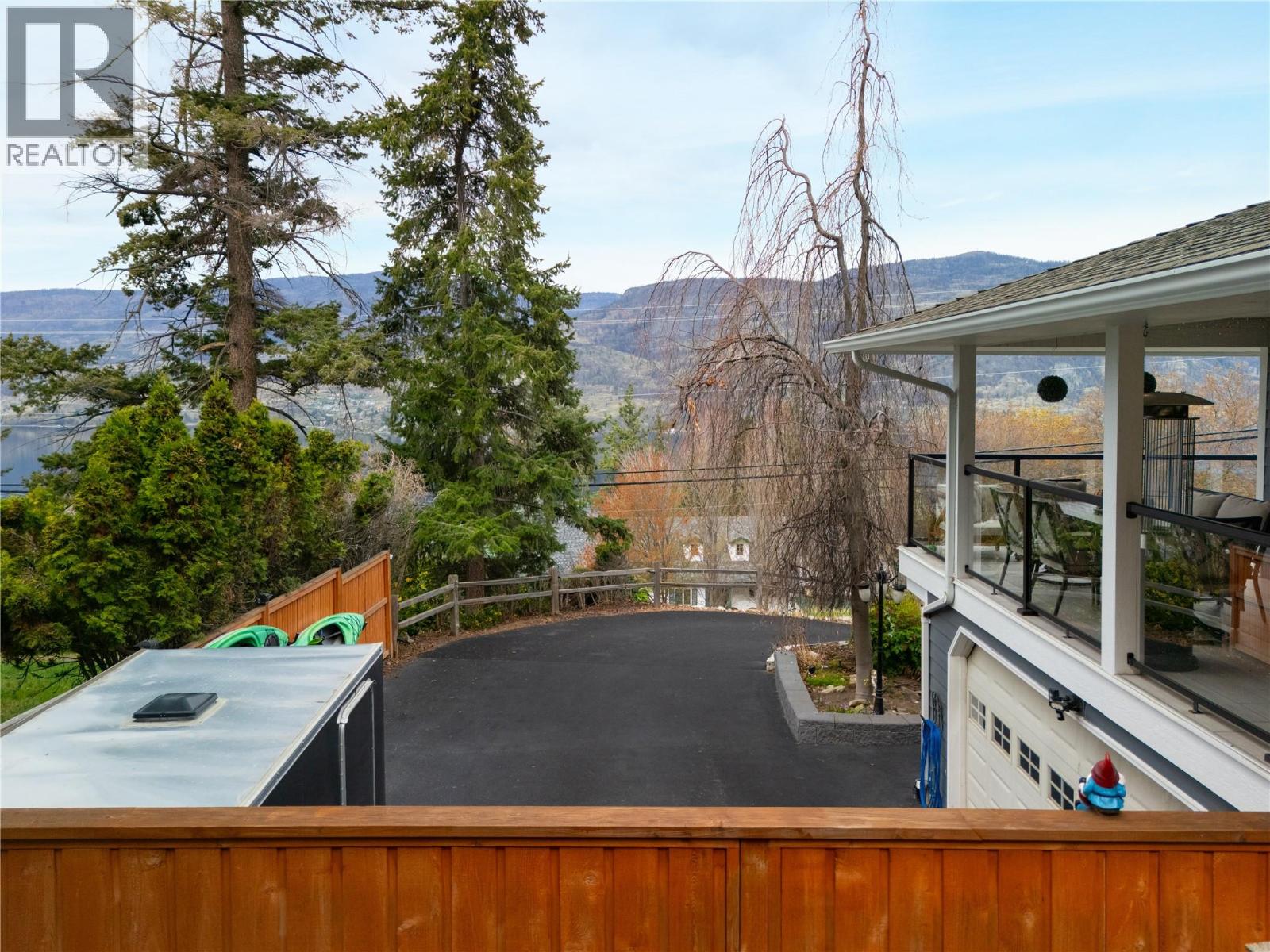  277 Clifton Road North, Kelowna