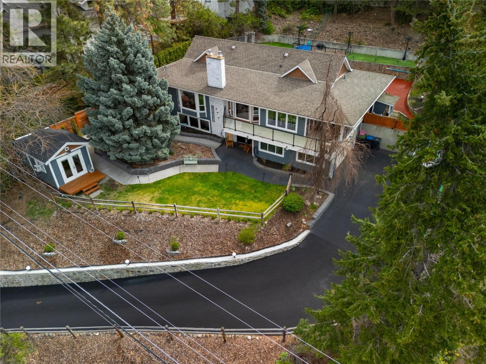  277 Clifton Road North, Kelowna