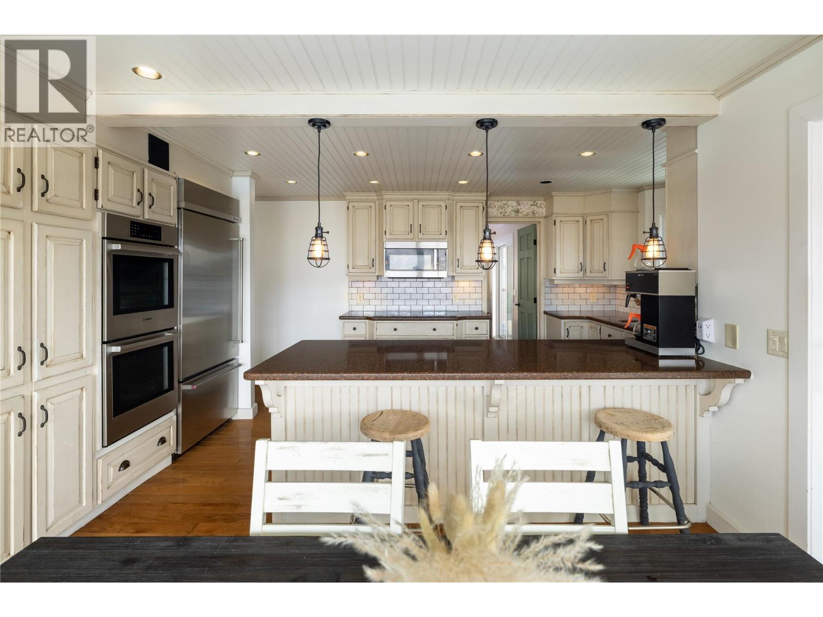  277 Clifton Road North, Kelowna