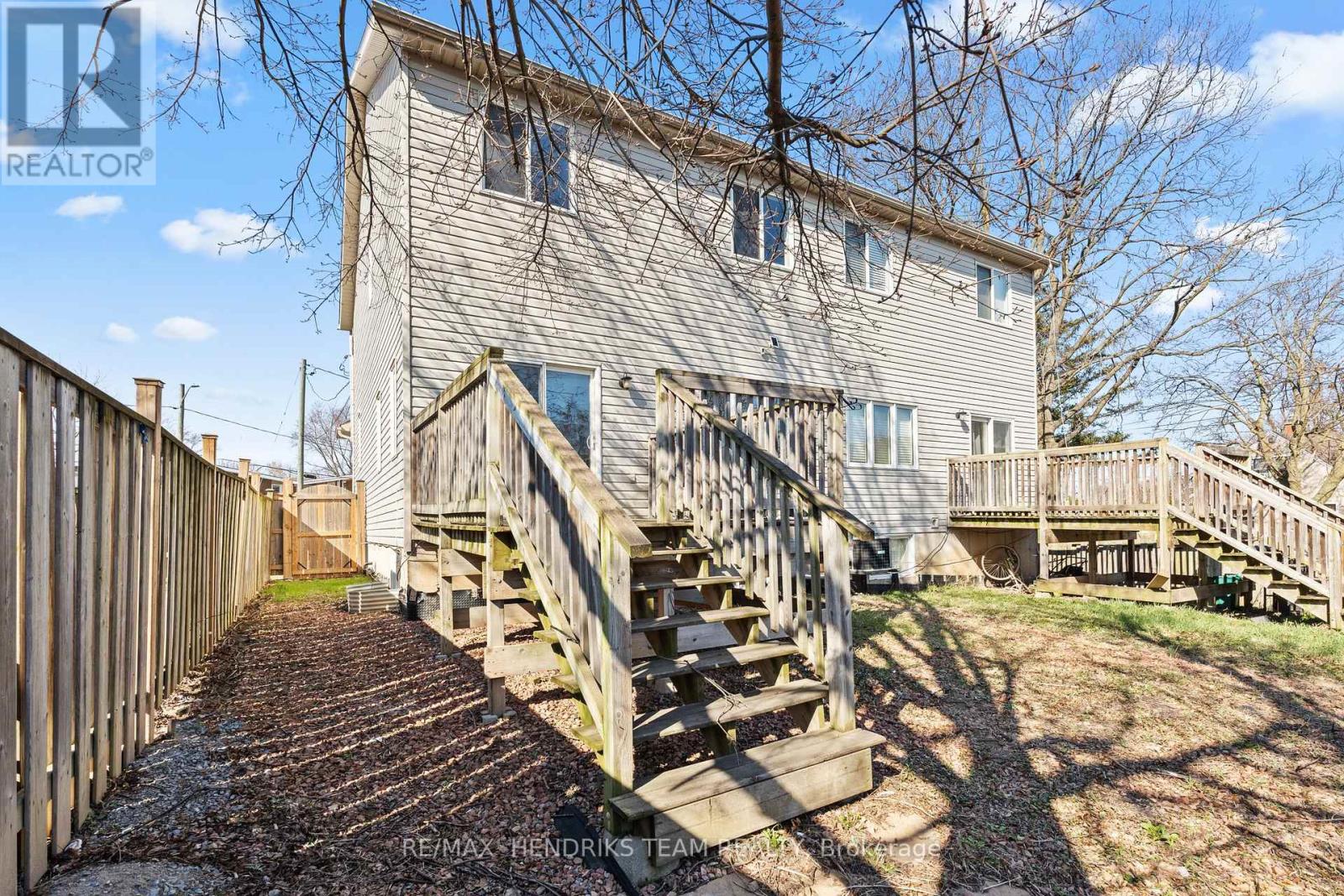 2 TOWNLINE ROAD E - 27
