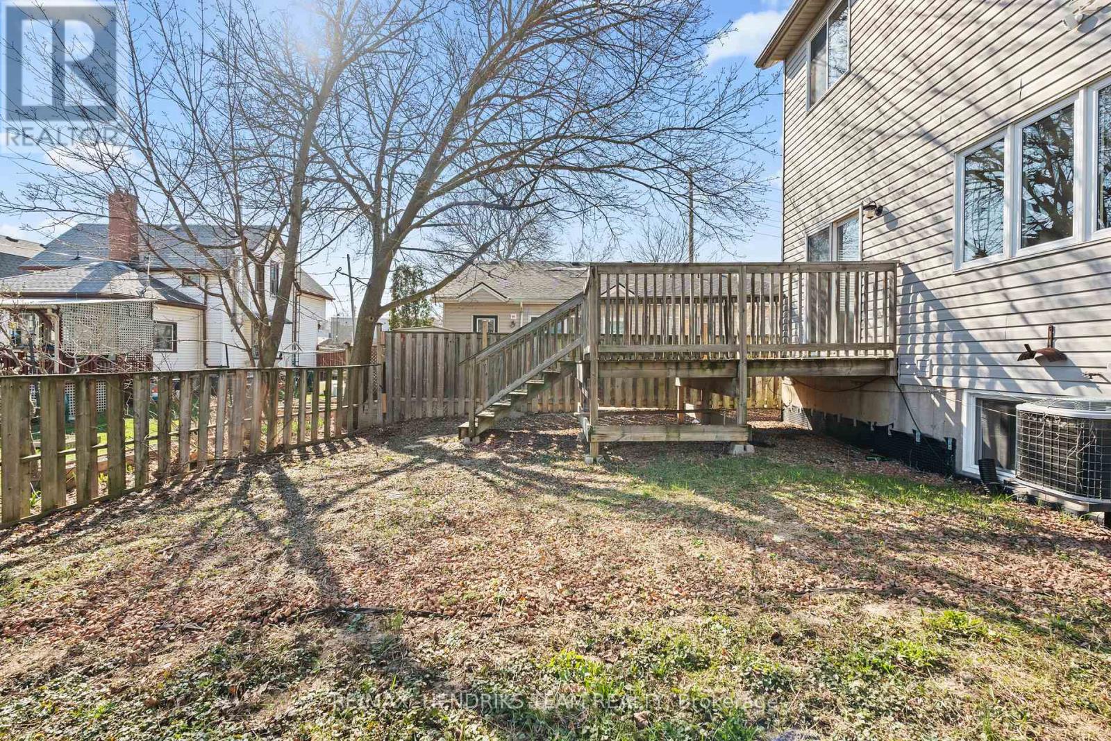 2 TOWNLINE ROAD E - 29