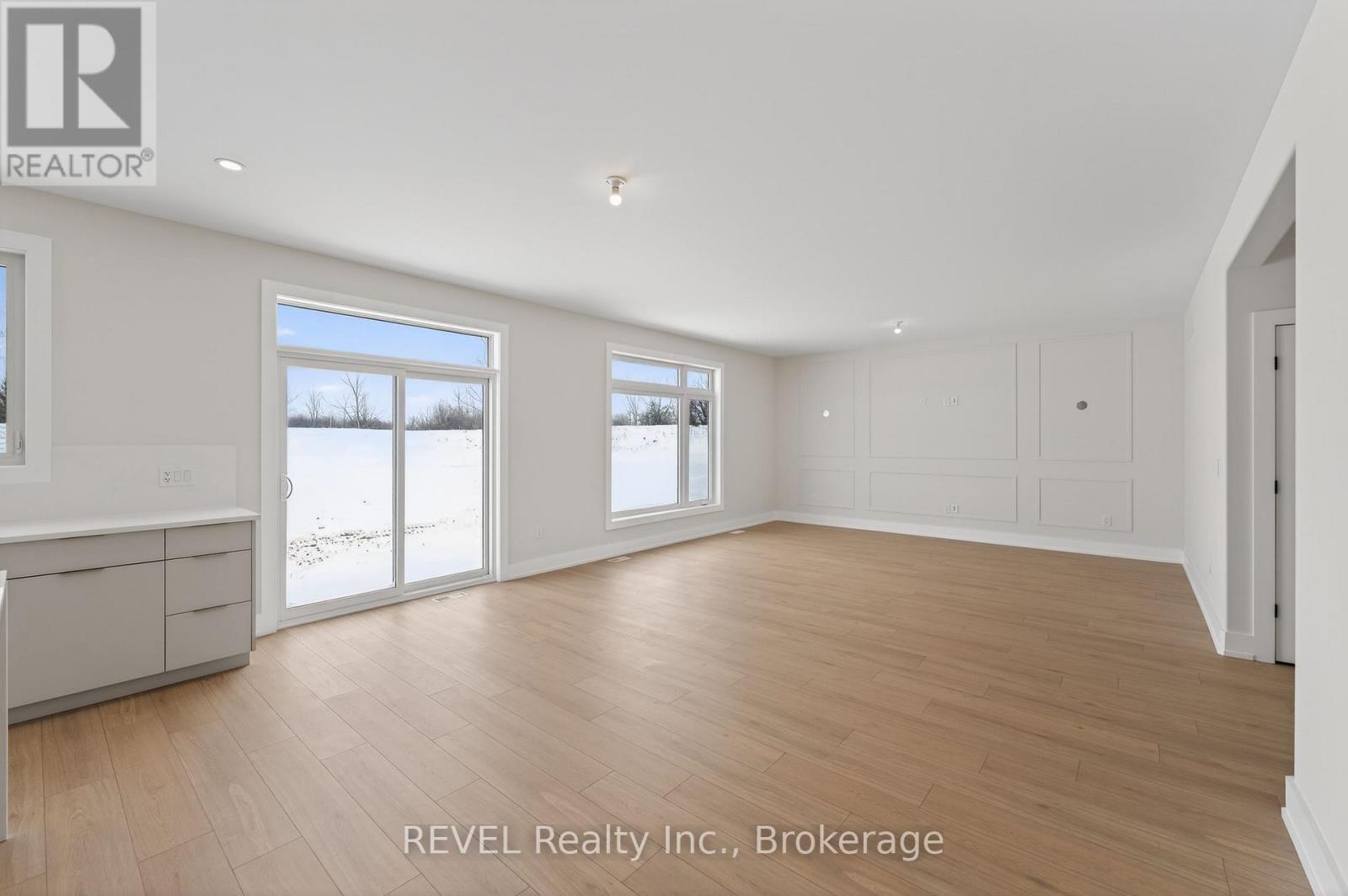22 ANCHOR ROAD - 19