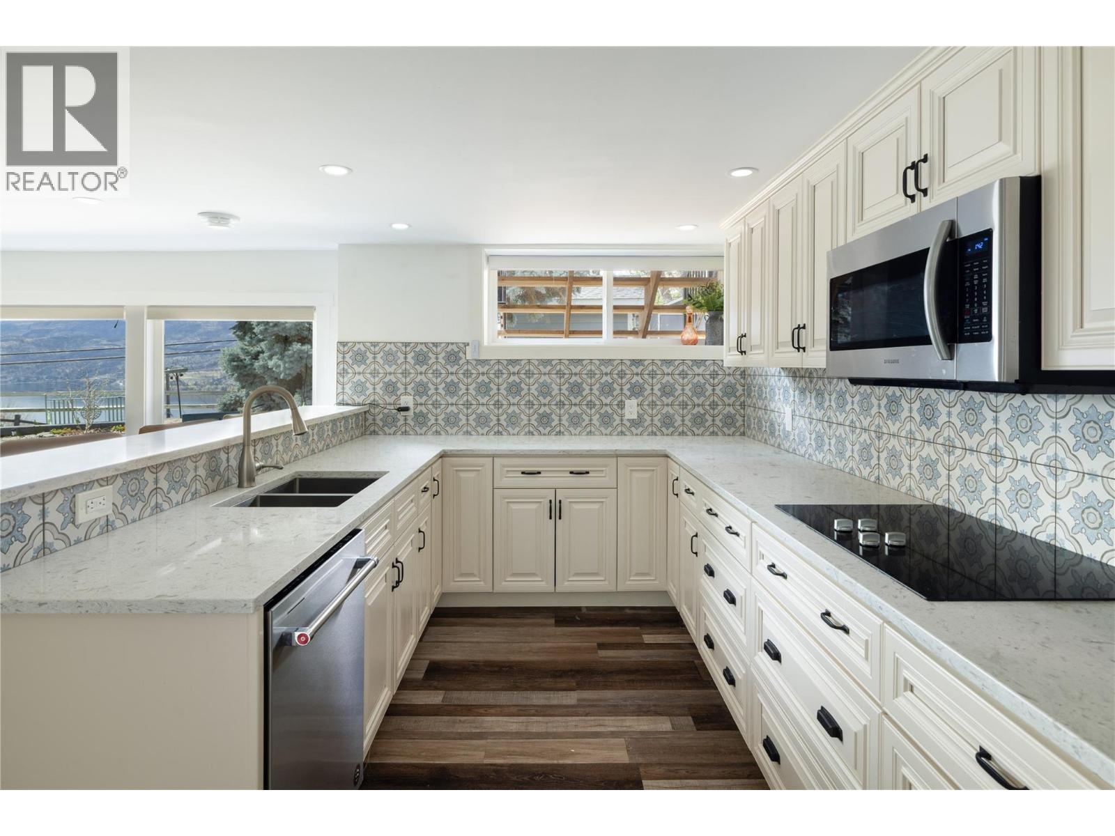  277 Clifton Road North, Kelowna
