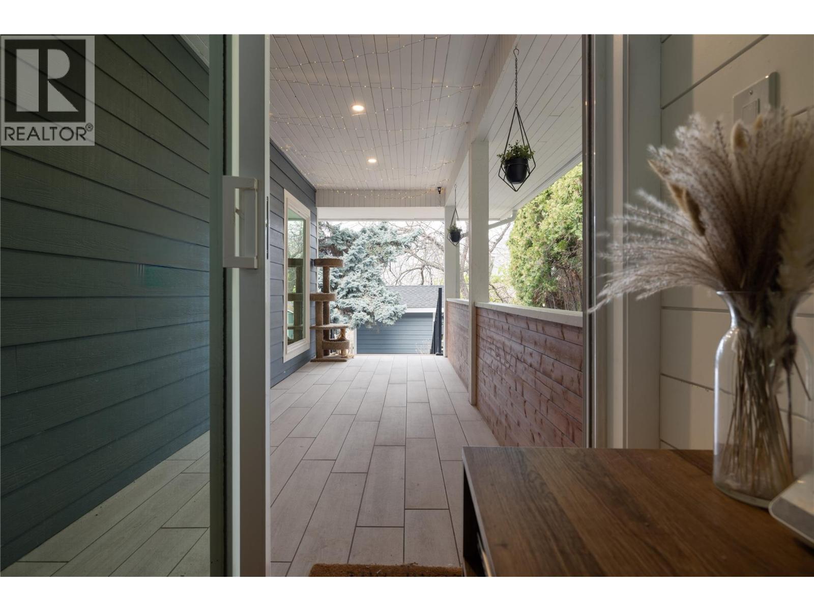  277 Clifton Road North, Kelowna