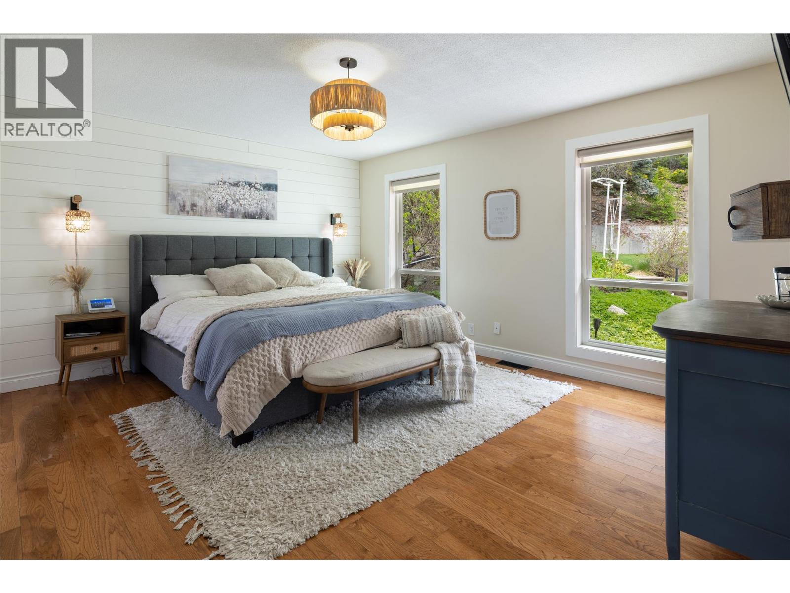 277 Clifton Road North, Kelowna