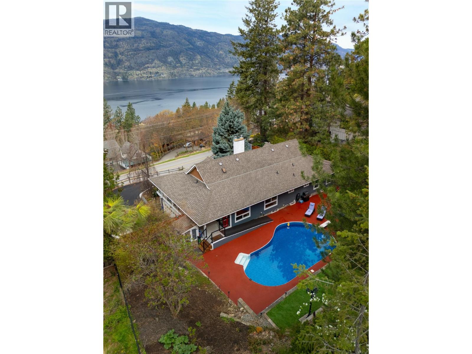  277 Clifton Road North, Kelowna