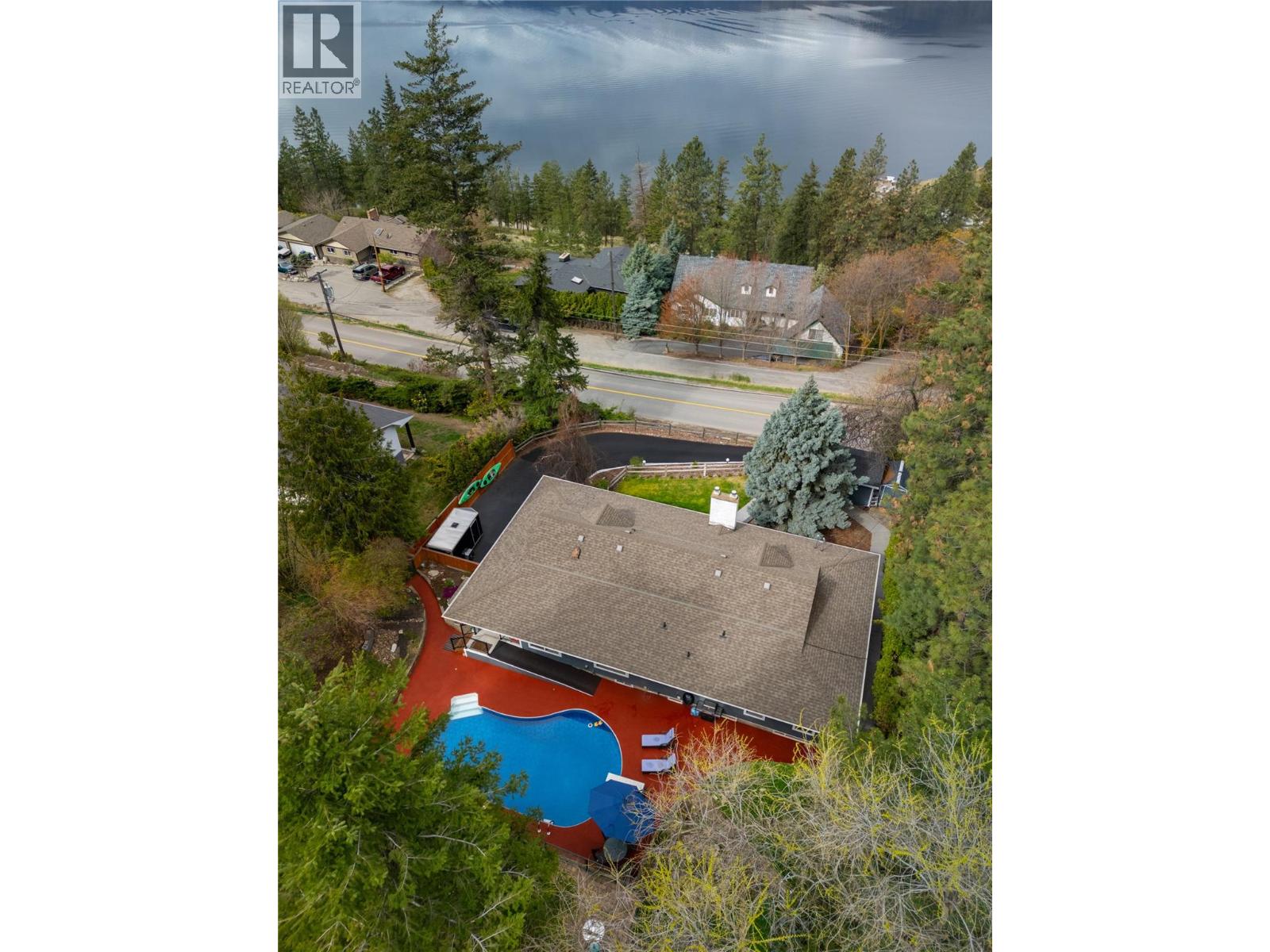  277 Clifton Road North, Kelowna