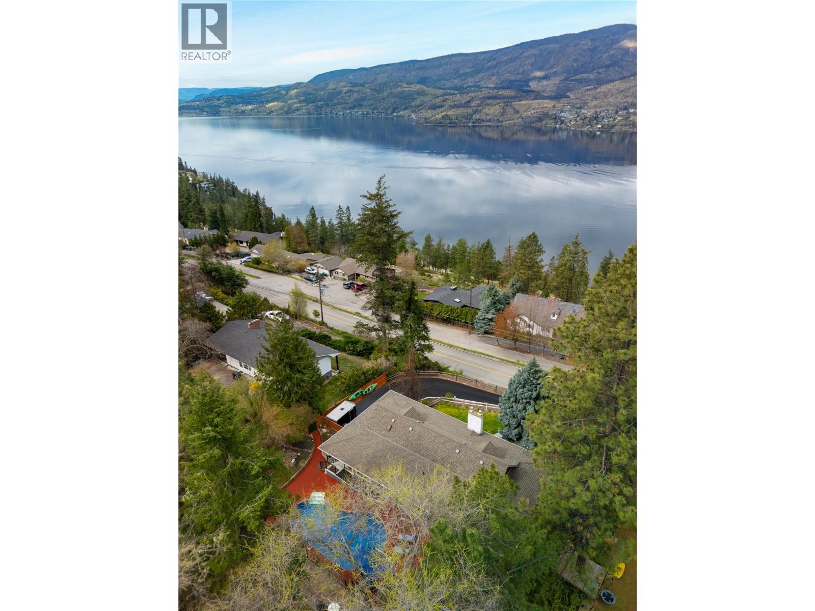  277 Clifton Road North, Kelowna