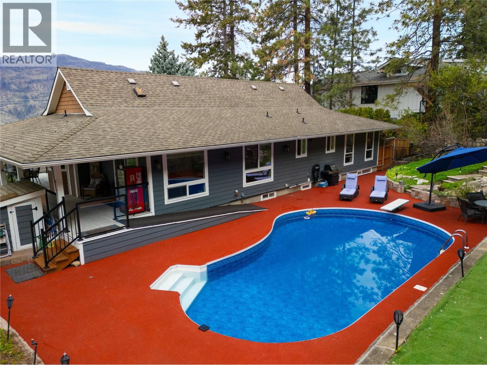  277 Clifton Road North, Kelowna