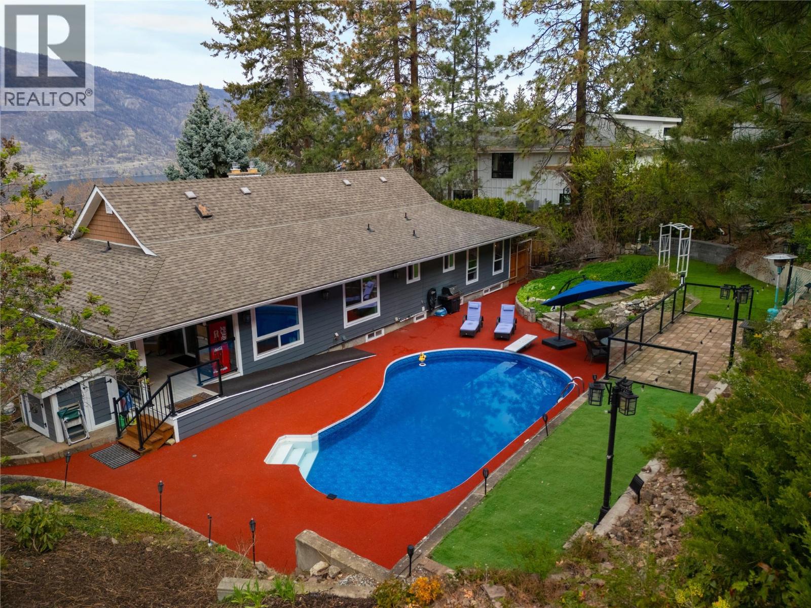  277 Clifton Road North, Kelowna