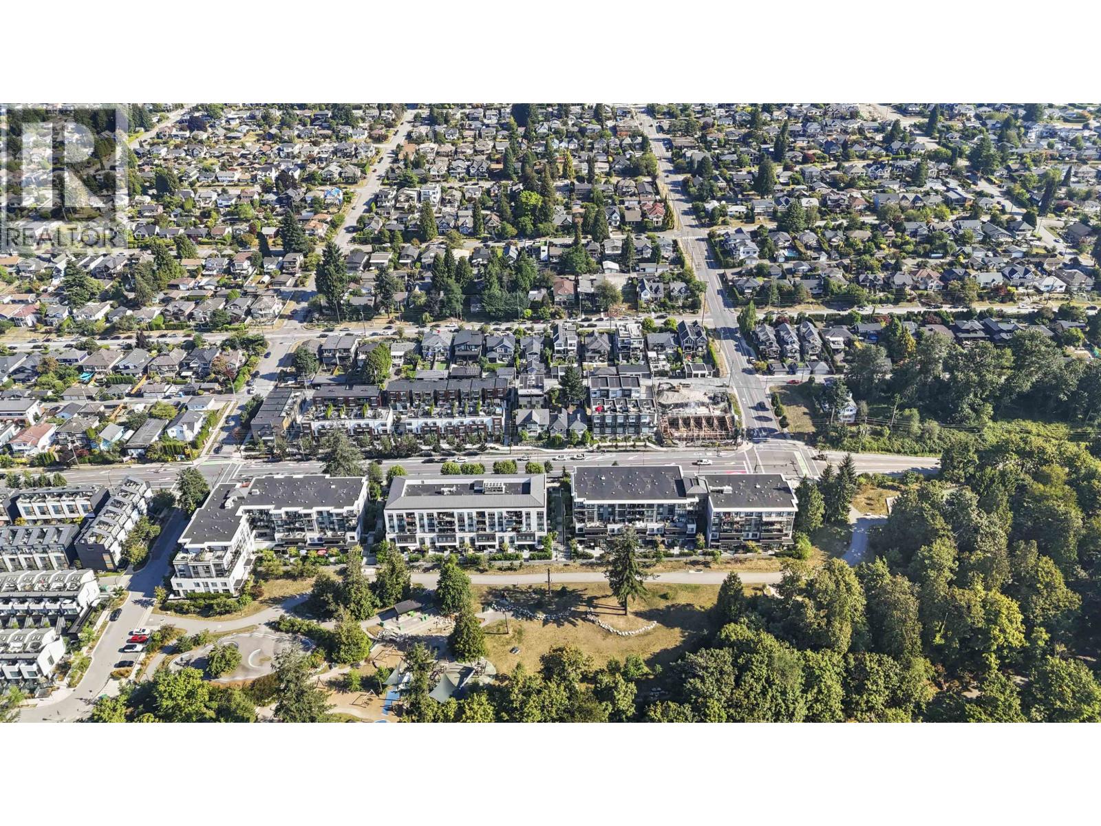 113 747 E 3RD STREET, North Vancouver
