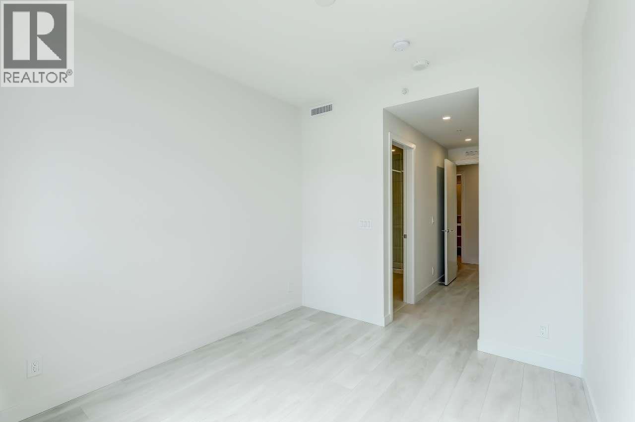 301 537 COTTONWOOD AVENUE, Coquitlam