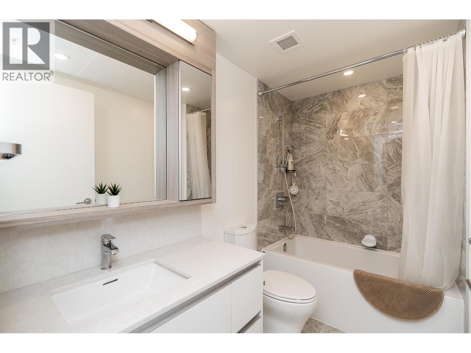 #403-6633 BUSWELL Street, Richmond