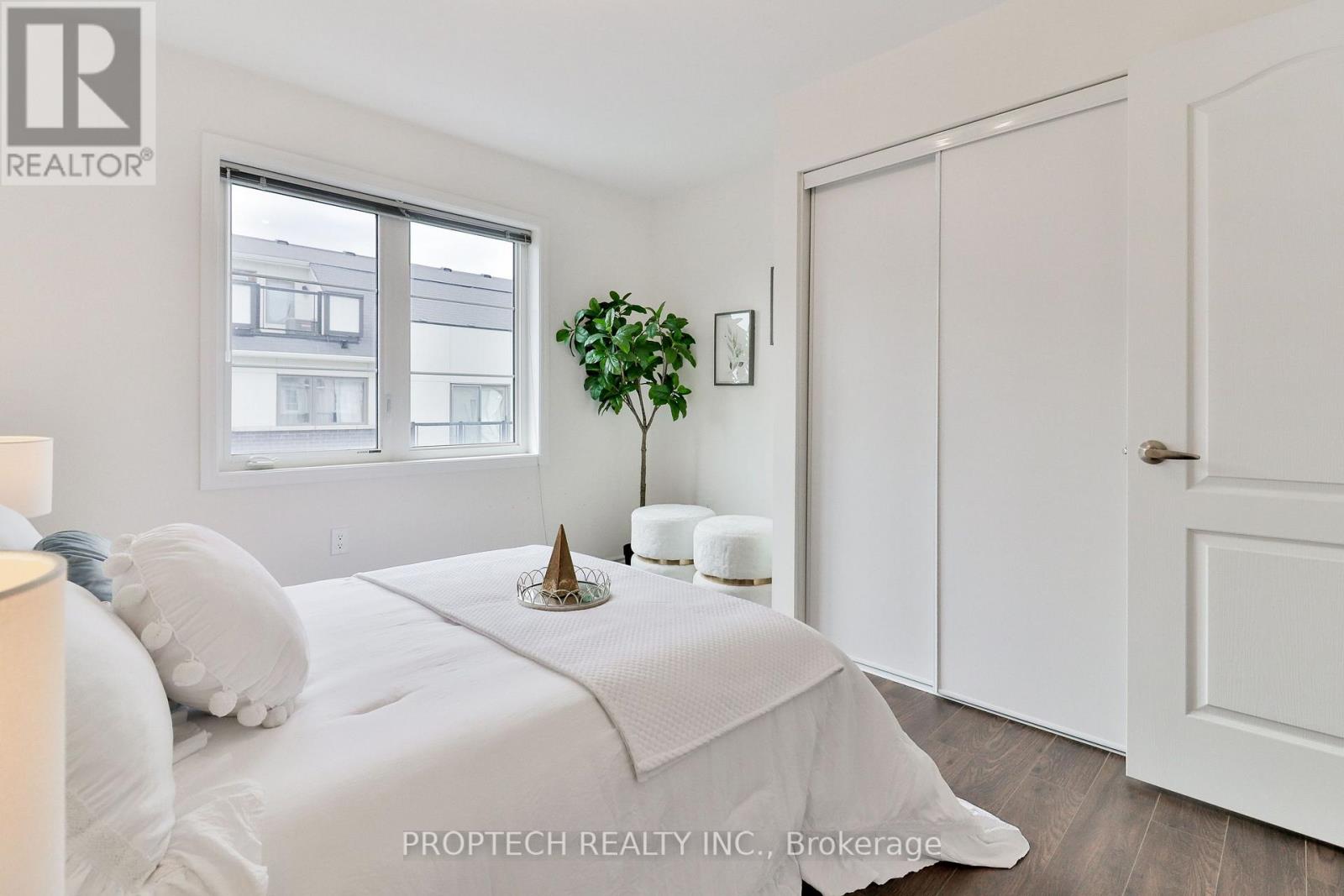 49 FREDERICK WILSON AVENUE - 23