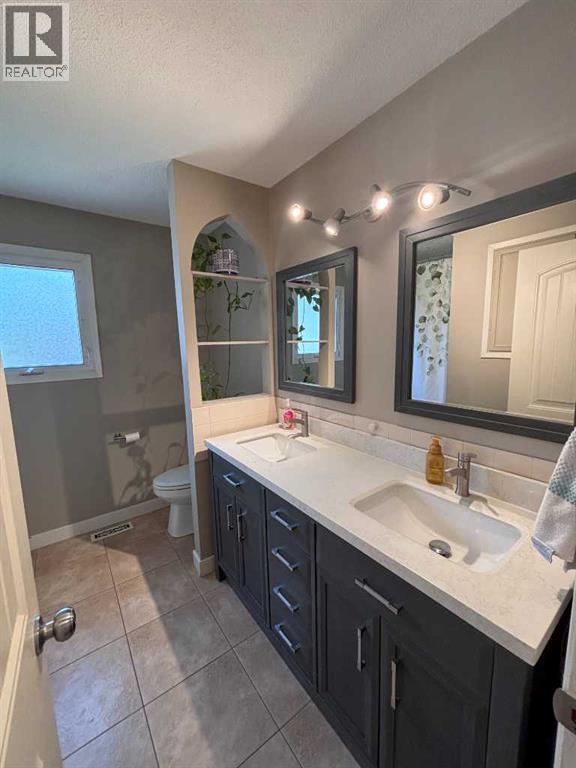 425 Normandy Road South - Photo 10