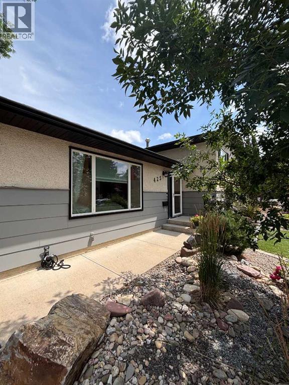 425 Normandy Road South