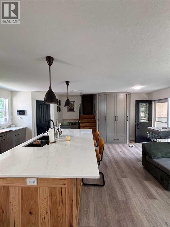 425 Normandy Road South